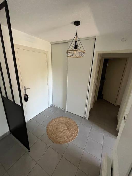 Апартаменты Joli Appt 45 M2 Avec Terrasse Люнель Экстерьер фото