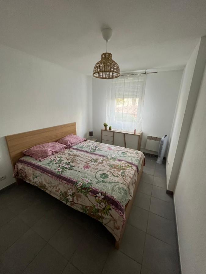 Апартаменты Joli Appt 45 M2 Avec Terrasse Люнель Экстерьер фото